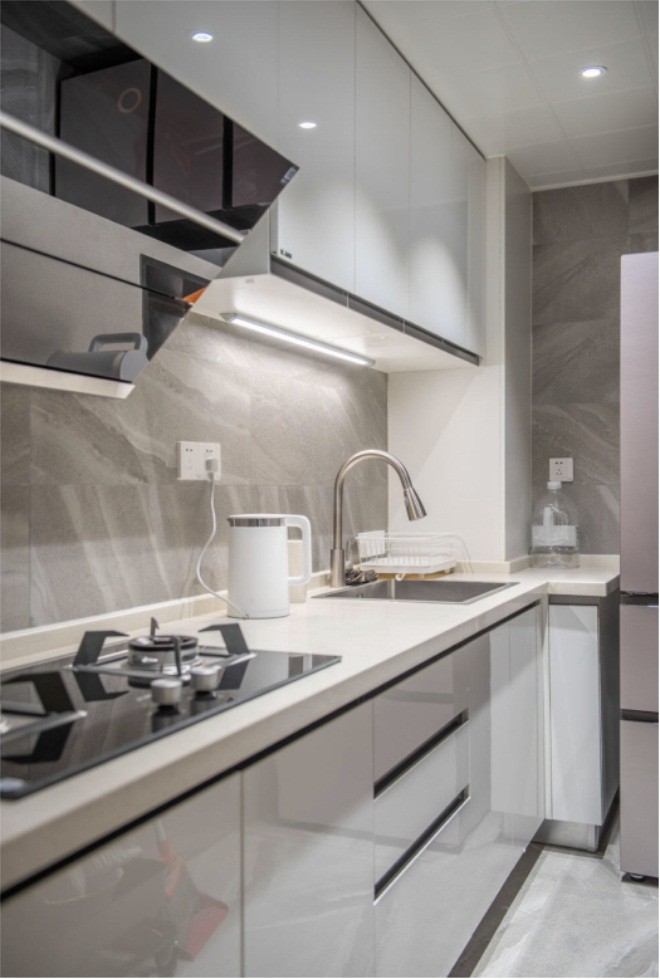 96平米二居室北京东方太阳城现代简约风格装修效果图